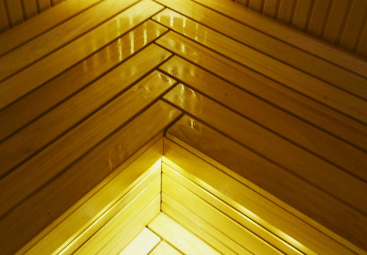 Sauna z drewnem Abachi