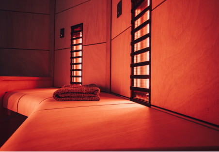 Terapia światłem czerwonym i sauna na podczerwień: różnice i korzyści