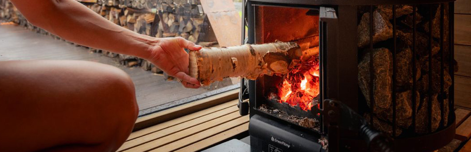 Jak przygotować saunę na zimę: konserwacja pieca i zapobieganie nieprzyjemnym zapachom spalenizny